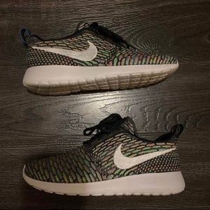 Nike Roshe Run Flyknit, 6.0, multicolored, gently worn